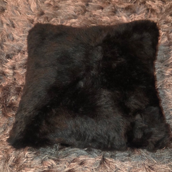 Pillow - Picture 2 of 2